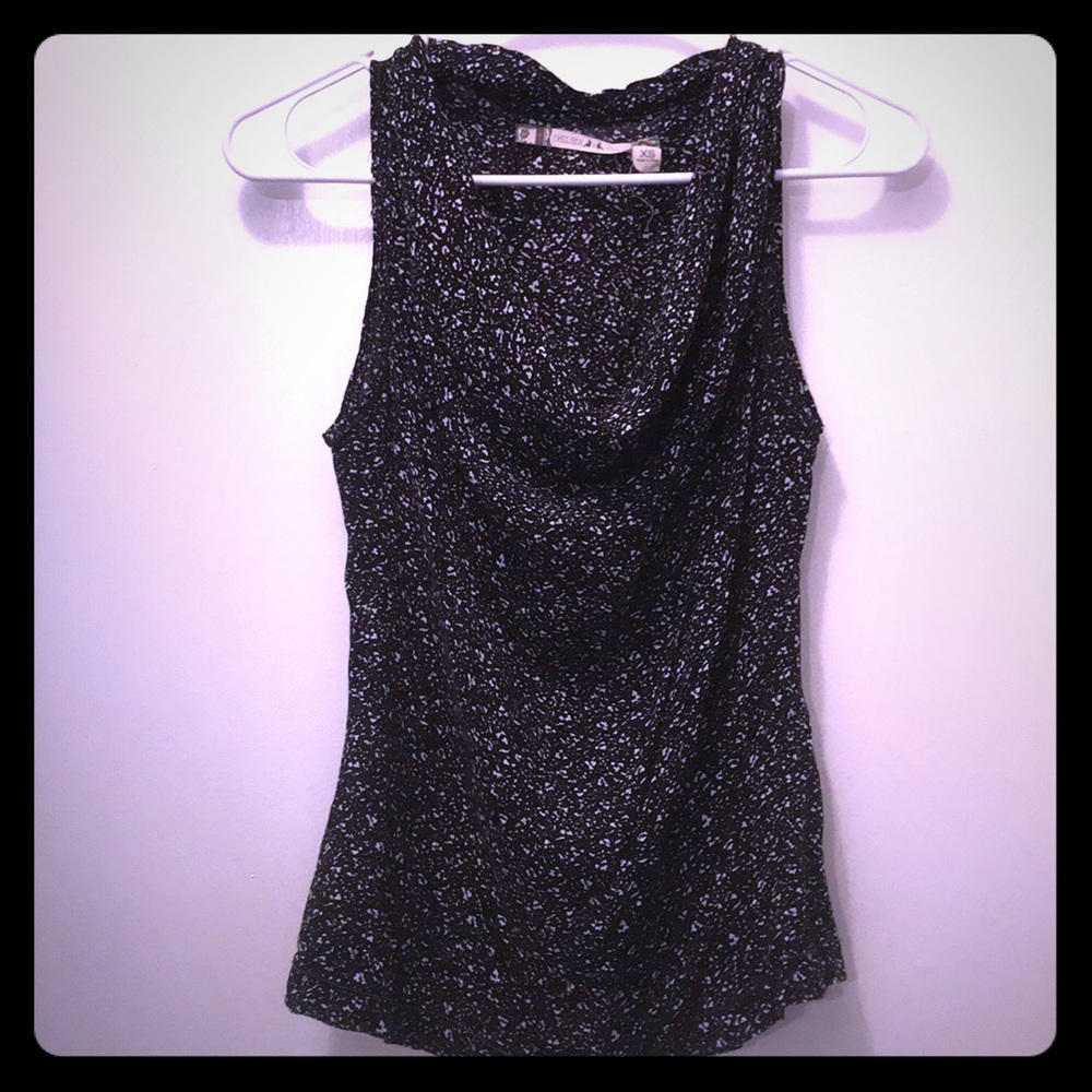 Chelsea and violet black and white top